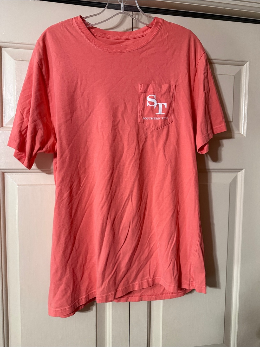 Southern Tide Coral Pocket Tee with White Logo